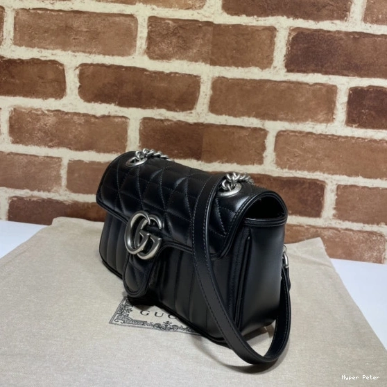 Hyper Peter GUCCI GG Marmont 22CM 0713